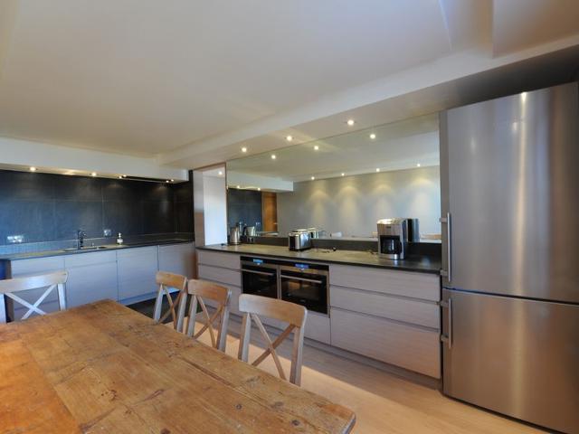 Charming renovated 3BR near slopes, parking, Wifi FR-1-575-33 - Courchevel 1550