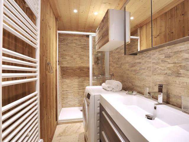 Central location, renovated, family-friendly, near gondolas FR-1-575-46 - Courchevel 1650