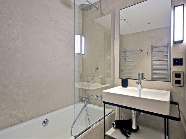 Luxurious Ski-in/Ski-out Apartment with Concierge Service and Stunning Mountain Views FR-1-613-65 - Méribel Les Allues 1200