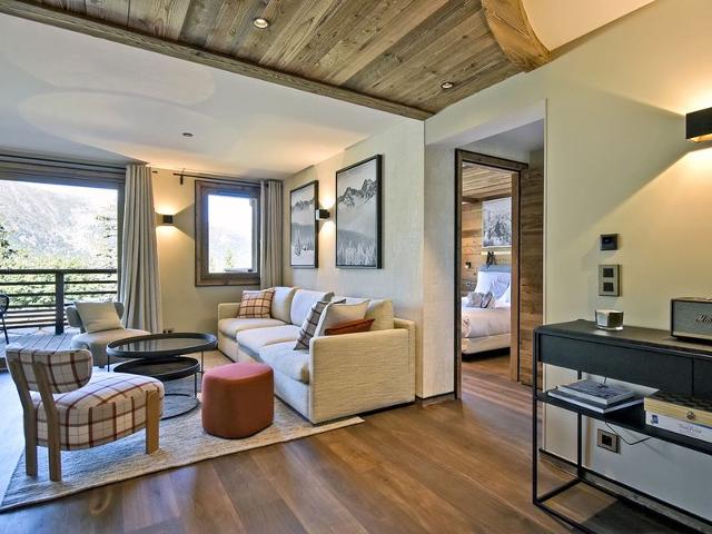 Luxurious Ski-in/Ski-out Apartment with Concierge Service and Stunning Mountain Views FR-1-613-65 - Méribel Les Allues 1200