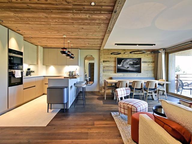 Luxurious Ski-in/Ski-out Apartment with Concierge Service and Stunning Mountain Views FR-1-613-65 - Méribel Les Allues 1200