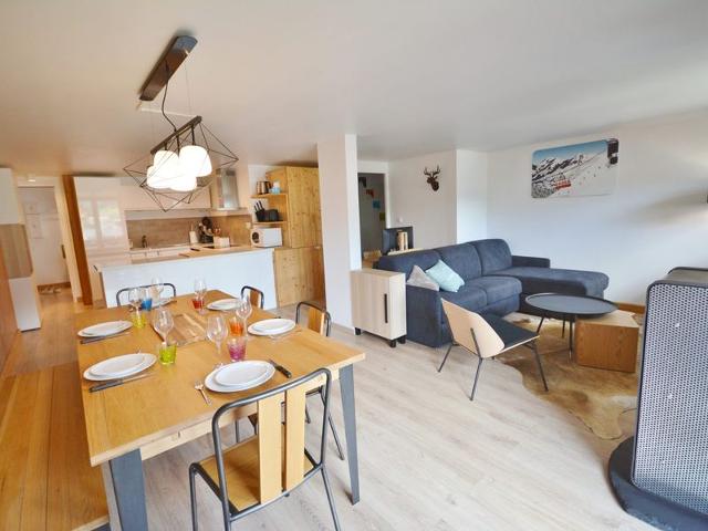 Spacious T4 apartment in Morzine, 3 bedrooms, parking, balconies, linens included FR-1-684-3 - Morzine