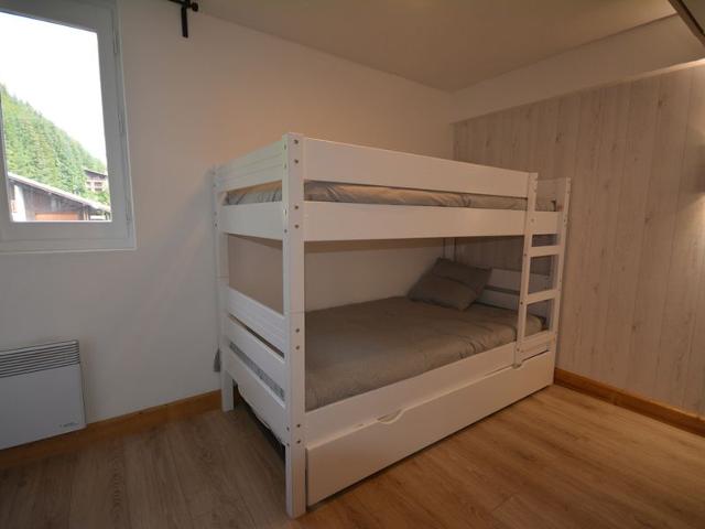Spacious T4 apartment in Morzine, 3 bedrooms, parking, balconies, linens included FR-1-684-3 - Morzine