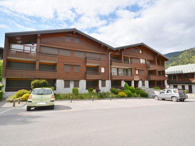 Centrally Located 2-Room Apartment Near Ski Lifts, Sleeps 6, Parking, Balcony FR-1-684-7 - Morzine