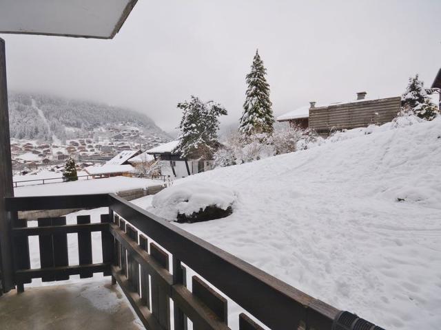 Modern Apartment for 6, Steps from Pleney Slopes, Balconies, Wi-Fi FR-1-684-30 - Morzine