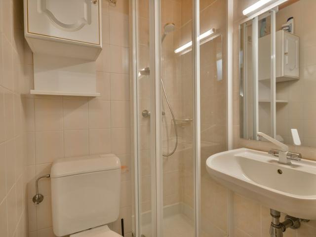 Duplex for 6 in Morzine with WIFI, parking, near center and lifts FR-1-684-39 - Morzine