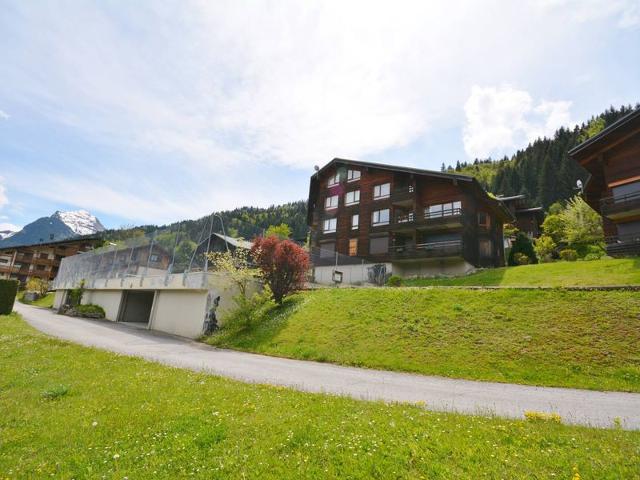 Duplex for 6 in Morzine with WIFI, parking, near center and lifts FR-1-684-39 - Morzine