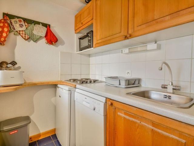 Duplex for 6 in Morzine with WIFI, parking, near center and lifts FR-1-684-39 - Morzine