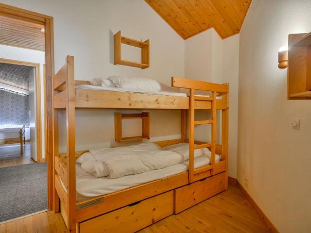 Duplex for 6 in Morzine with WIFI, parking, near center and lifts FR-1-684-39 - Morzine