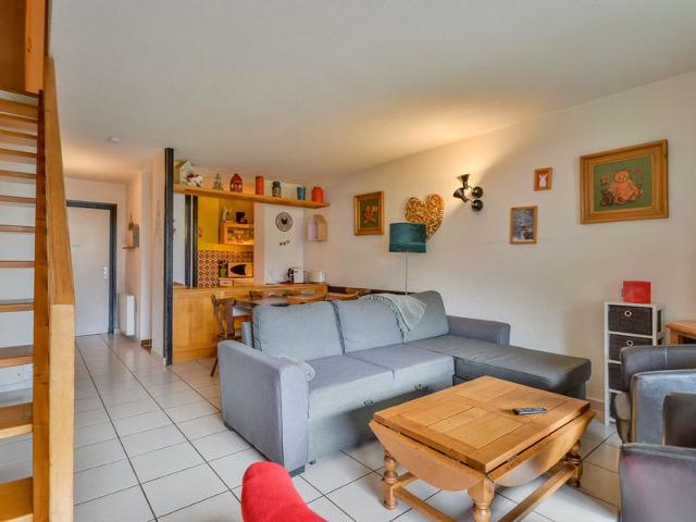 Spacious & Quiet 2BR Duplex | Sleeps 6 | Near Ski Lifts | Balcony | WiFi | Parking FR-1-684-28 - Morzine