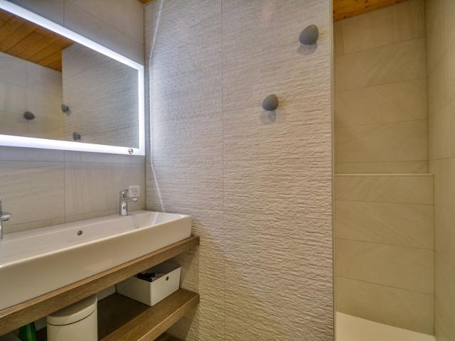 Spacious & Quiet 2BR Duplex | Sleeps 6 | Near Ski Lifts | Balcony | WiFi | Parking FR-1-684-28 - Morzine