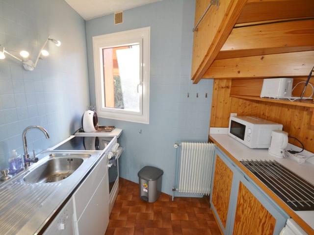 Central Duplex for 6 with Balcony, Near Ski Lifts and Shops FR-1-684-32 - Morzine