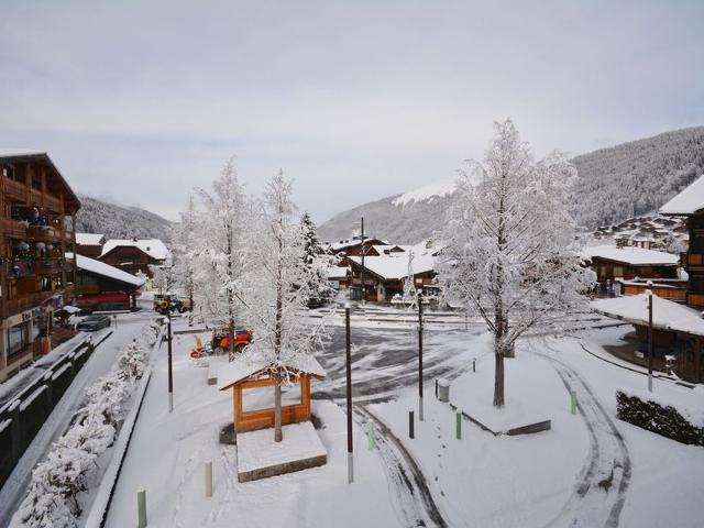 Central Duplex for 6 with Balcony, Near Ski Lifts and Shops FR-1-684-32 - Morzine
