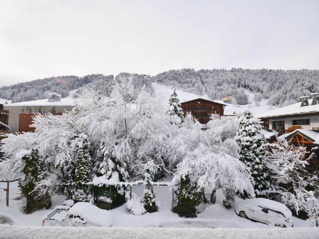 Central Duplex for 6 with Balcony, Near Ski Lifts and Shops FR-1-684-32 - Morzine