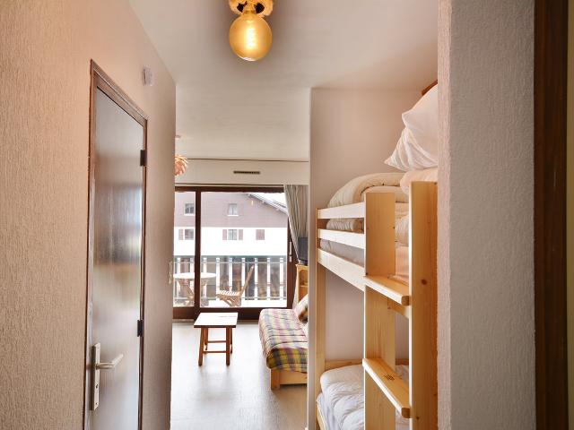 Cozy studio for 4 in Morzine with balcony, parking and ski locker FR-1-684-44 - Morzine