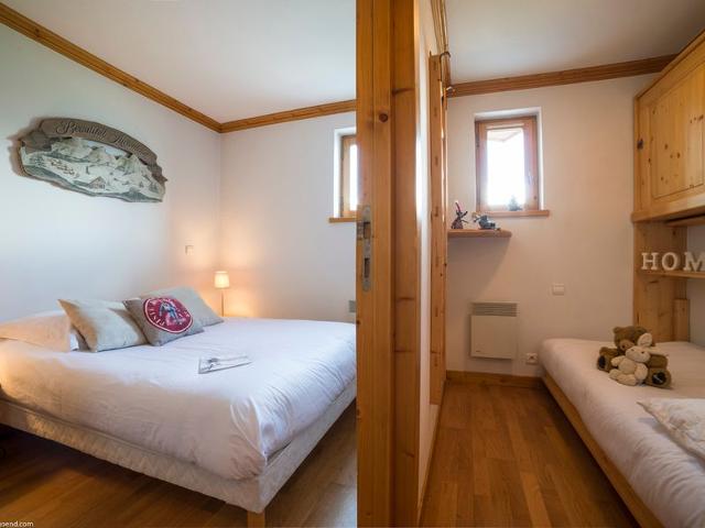 Charming Apartment for Family Vacations in Courchevel Village FR-1-575-9 - Courchevel 1550