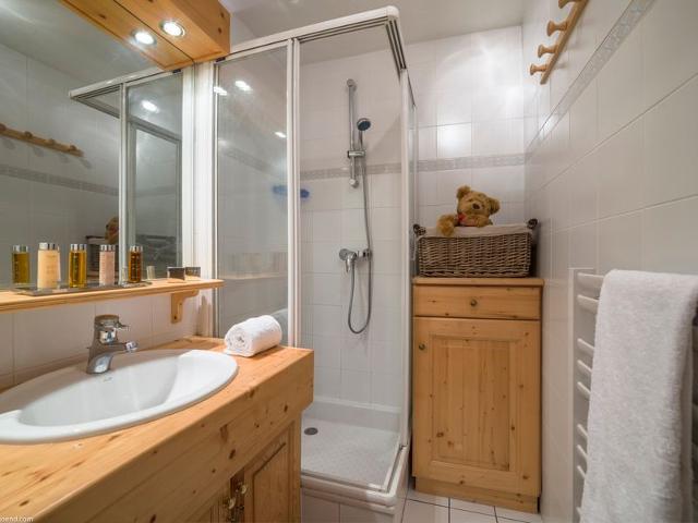 Charming Apartment for Family Vacations in Courchevel Village FR-1-575-9 - Courchevel 1550