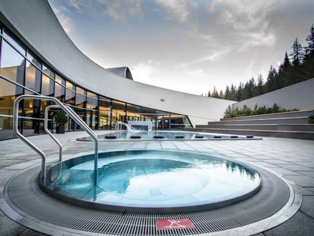 Charming Apartment for Family Vacations in Courchevel Village FR-1-575-9 - Courchevel 1550