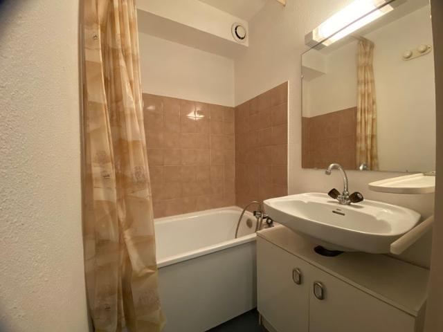 Cozy Studio for 4 at the Foot of the Slopes in Morillon 1100 FR-1-642-75 - Morillon 1100 Les Esserts