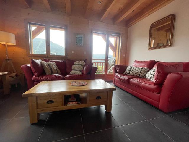 Traditional chalet for 6 with fireplace, balcony and parking in Samoëns FR-1-624-124 - Samoëns