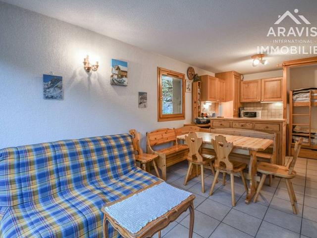 Cozy Apartment for 4 with South-Facing Balcony, Near Slopes in Le Grand-Bornand FR-1-391-166 - Le Grand Bornand