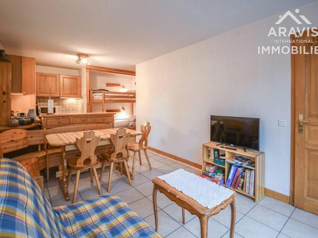 Cozy Apartment for 4 with South-Facing Balcony, Near Slopes in Le Grand-Bornand FR-1-391-166 - Le Grand Bornand