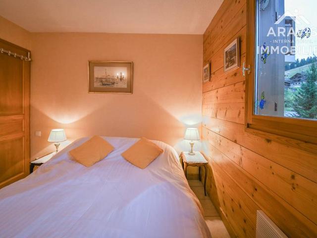 Cozy Apartment for 4 with South-Facing Balcony, Near Slopes in Le Grand-Bornand FR-1-391-166 - Le Grand Bornand