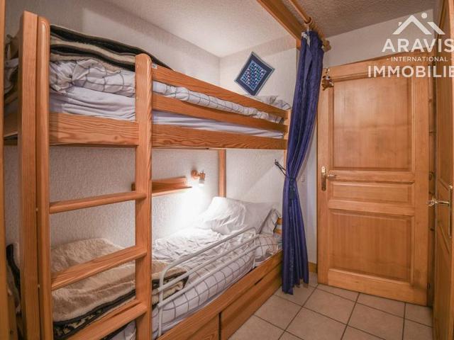 Cozy Apartment for 4 with South-Facing Balcony, Near Slopes in Le Grand-Bornand FR-1-391-166 - Le Grand Bornand