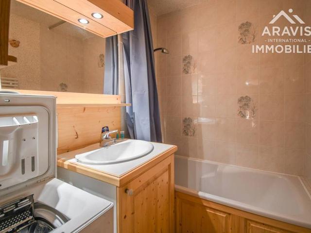 Cozy Apartment for 4 with South-Facing Balcony, Near Slopes in Le Grand-Bornand FR-1-391-166 - Le Grand Bornand
