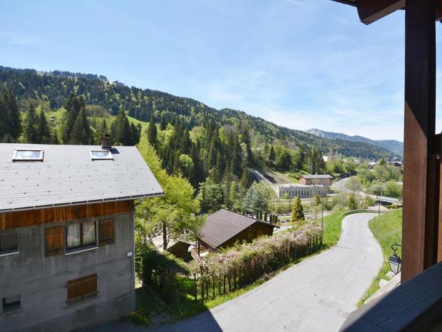 Cozy Studio with Cabins, Close to Shuttles – Sleeps 4 FR-1-684-47 - Morzine