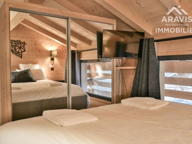 Luxurious 3-Bedroom Chalet for 8 with Modern Alpine Charm in Le Grand-Bornand FR-1-391-168 - Le Grand Bornand