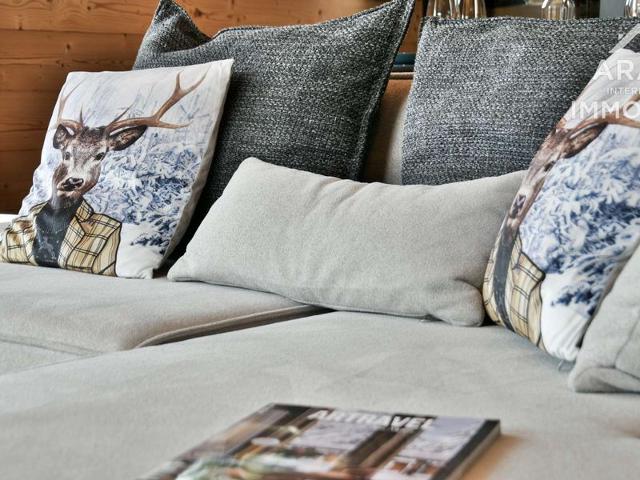 Luxurious 3-Bedroom Chalet for 8 with Modern Alpine Charm in Le Grand-Bornand FR-1-391-168 - Le Grand Bornand