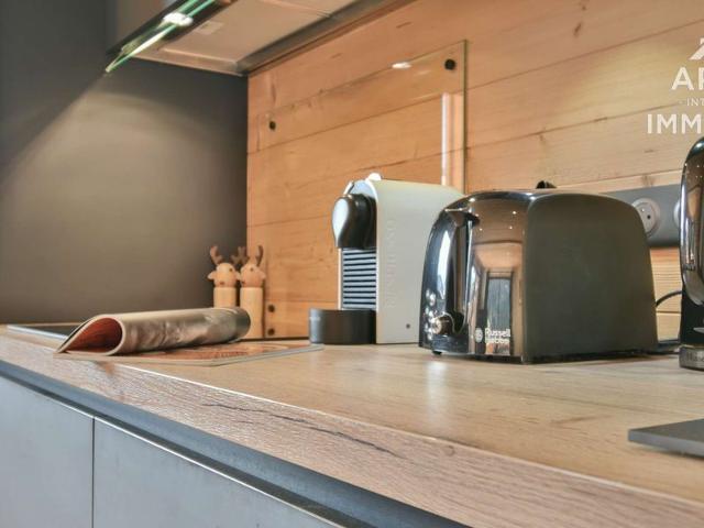 Luxurious 3-Bedroom Chalet for 8 with Modern Alpine Charm in Le Grand-Bornand FR-1-391-168 - Le Grand Bornand