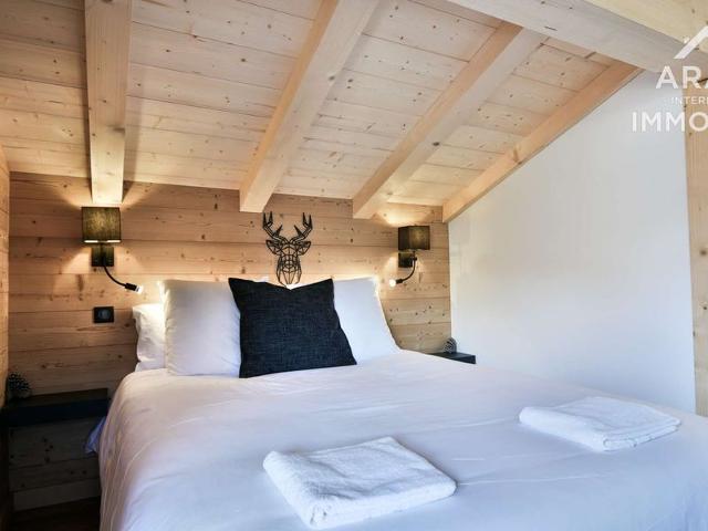 Luxurious 3-Bedroom Chalet for 8 with Modern Alpine Charm in Le Grand-Bornand FR-1-391-168 - Le Grand Bornand