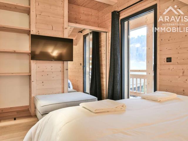 Luxurious 3-Bedroom Chalet for 8 with Modern Alpine Charm in Le Grand-Bornand FR-1-391-168 - Le Grand Bornand