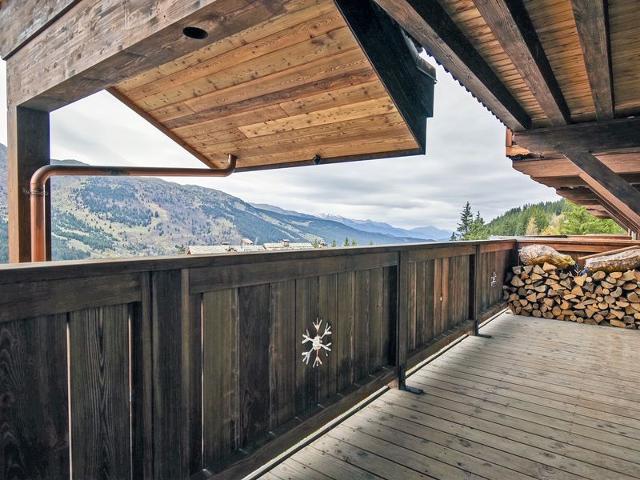 Luxury Ski-In/Ski-Out Apartment with Concierge Service in Méribel FR-1-613-82 - Méribel Les Allues 1200