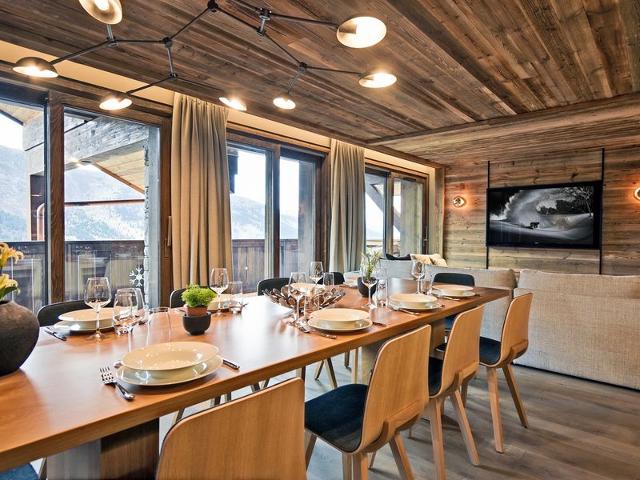 Luxury Ski-In/Ski-Out Apartment with Concierge Service in Méribel FR-1-613-82 - Méribel Les Allues 1200