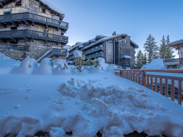 Stunning New Apartment in Courchevel 1850, Center, Near Slopes, Sleeps 4 FR-1-575-160 - Courchevel 1850