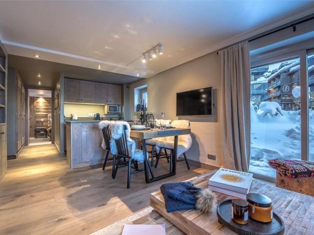 Stunning New Apartment in Courchevel 1850, Center, Near Slopes, Sleeps 4 FR-1-575-160 - Courchevel 1850