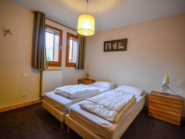 Spacious Apt for 6 in Morzine - Ski Access, Sauna, Parking, Balcony FR-1-684-61 - Morzine