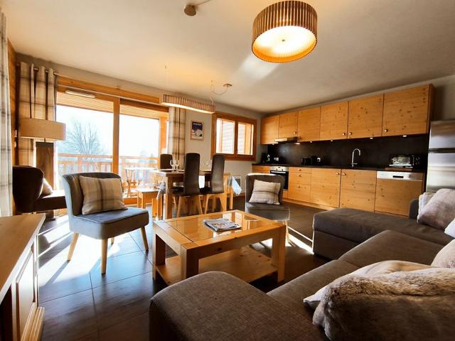 Bright 2-bedroom apartment, south terrace, parking, WiFi FR-1-624-128 - Samoëns