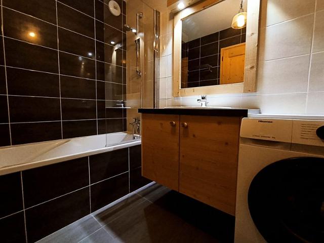 Bright 2-bedroom apartment, south terrace, parking, WiFi FR-1-624-128 - Samoëns