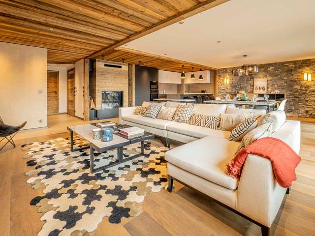 Luxury Duplex Apartment, Ski-In/Ski-Out, 5 Bedrooms, Sleeps 10, Near ESF and Méribus FR-1-613-93 - Méribel Les Allues 1200