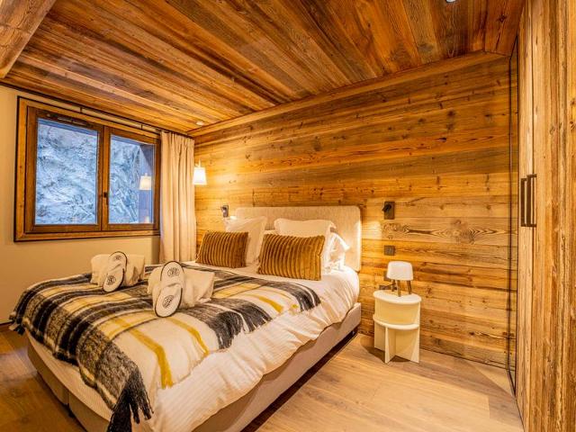Luxury Duplex Apartment, Ski-In/Ski-Out, 5 Bedrooms, Sleeps 10, Near ESF and Méribus FR-1-613-93 - Méribel Les Allues 1200
