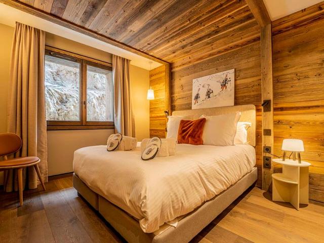 Luxury Duplex Apartment, Ski-In/Ski-Out, 5 Bedrooms, Sleeps 10, Near ESF and Méribus FR-1-613-93 - Méribel Les Allues 1200