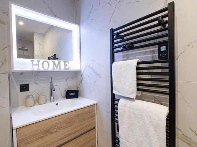 High-end apartment in Courchevel 1650 with garage, balcony, and WiFi FR-1-575-167 - Courchevel 1650