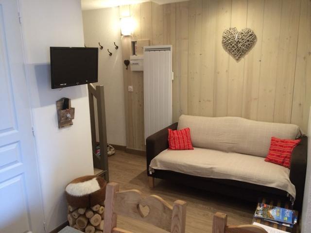 Renovated 2-Room Apartment with Mezzanine, Sleeps 6, 100m from Slopes - Morillon 1100 FR-1-412-82