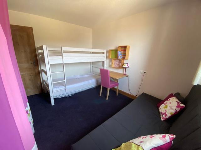 2-Bedroom Apartment for 6 in Les Jardins Alpins, Morillon 1100, Near Ski Lifts FR-1-412-84 - Morillon Village