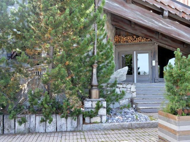 Luxury apartment in Courchevel 1850 with fireplace and ski-in/ski-out access FR-1-575-2 - Courchevel 1850