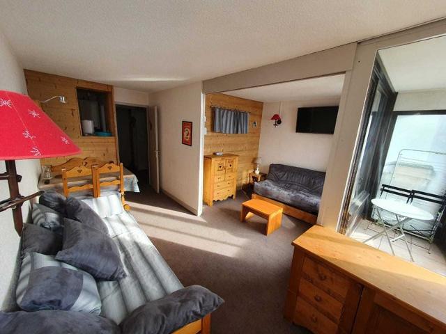 Renovated 2-Room Apartment in Central Location at the Foot of the Slopes FR-1-574-5 - Les Menuires Croisette